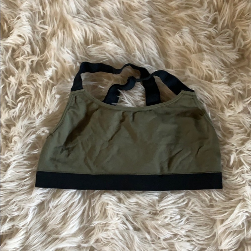 Sports bra